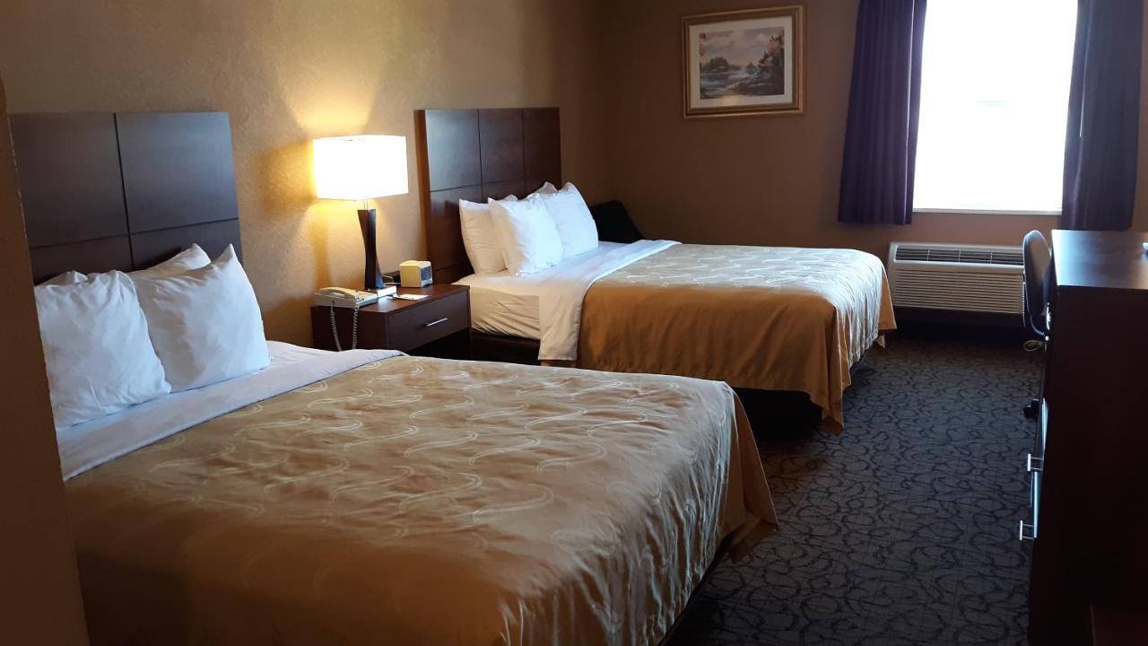 Quality Inn & Suites Manistique Εξωτερικό φωτογραφία