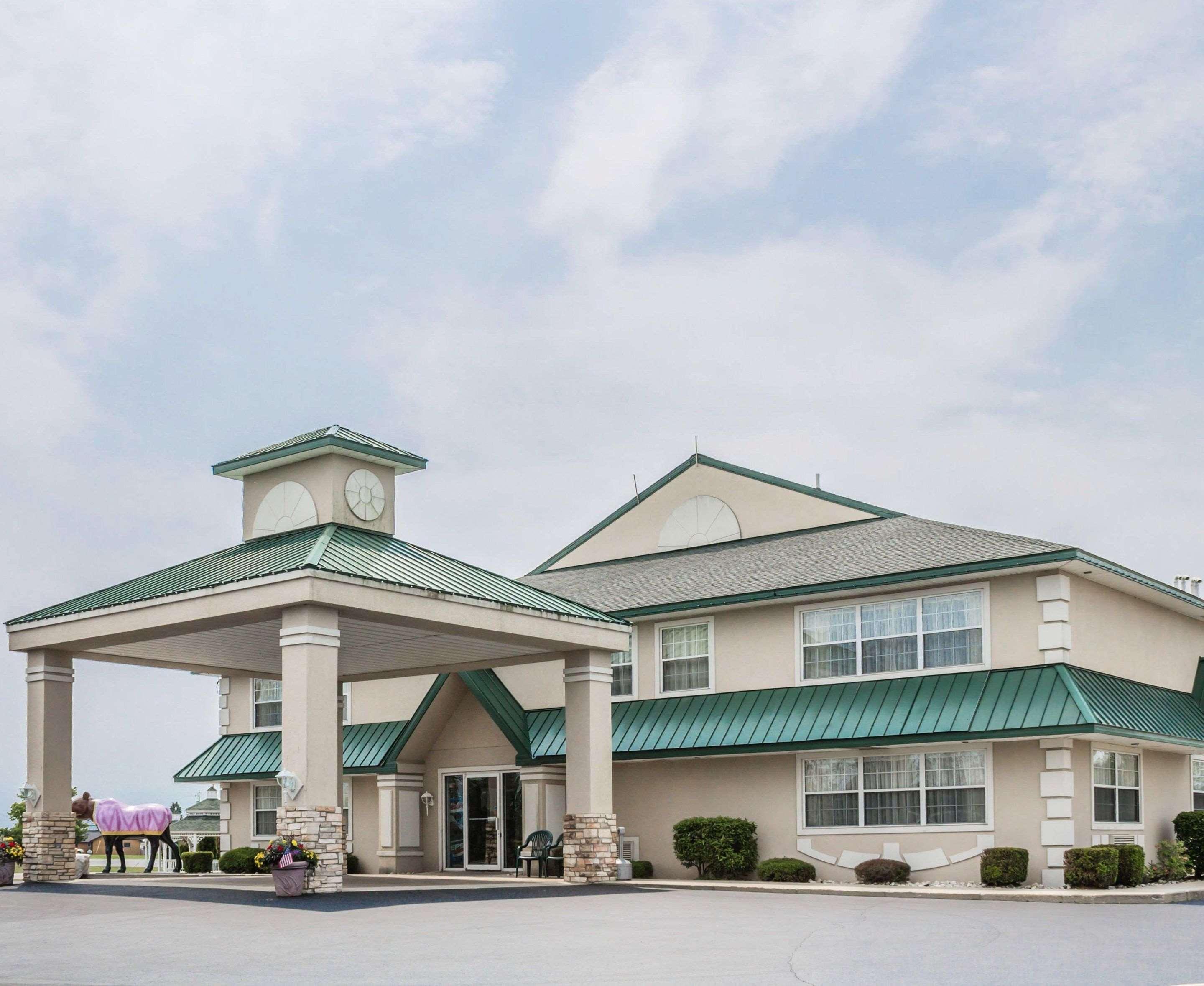 Quality Inn & Suites Manistique Εξωτερικό φωτογραφία